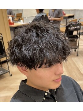 レイズ 名古屋駅(RAYS) 波巻きスパイラルパーマ刈り上げマッシュ　　　h