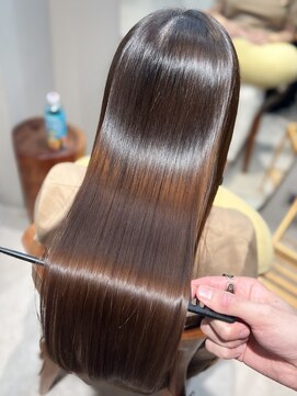 ユミリーバイルコル(umily by RuCOR.) メルティカラー/フェミニンロング/似合わせカット/髪質改善