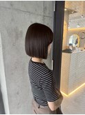 オリーブグレージュ × ボブスタイル