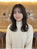 透け感バング×ナチュラルくびれミディ