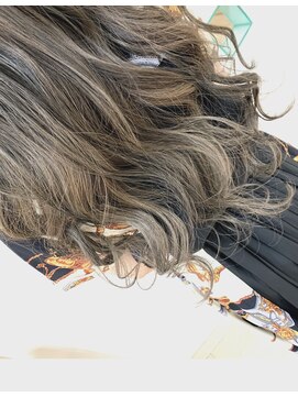 エミュ 天文館店(eMu) 透明感グレージュ