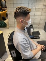 フランクスバーバー アンド ビアークラブ(FRANK'S BARBER and BEER CLUB)&nbsp;かき上げショートレイヤーワイルドアップバングスキンフェード