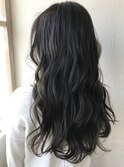 アフロート恵里　耳かけ　ウェーブパーマ　フォギーベージュ