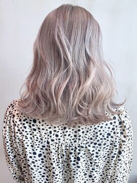 アイティーバイアルバム 藤沢店(IT by ALBUM) シルバーベージュ_カーキグレージュマッシュショート_ba319731