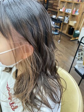 トップヘアー 本店(TOP HAIR) アッシュブラウンインナーカラー/ふんわりパーマ/ハイトーン