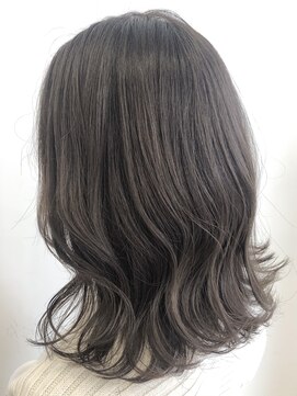 リーホリエ(Lee Horie) 【kanna】グレージュカラー