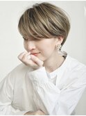 耳掛けマニッシュショート／前髪あり／表参道／30代40代50代