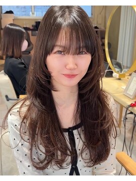 ティア(Tia.) （ウルフカット/ぱっつん前髪/ロングウルフ/レイヤーカット）