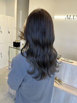 アルドラ(ALUDRA) 暗めアッシュカラー