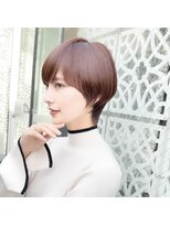 30代40代50代耳かけショート前髪なしハンサムショートカット