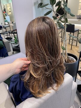 ステア ケース(stair case) 【NATASHA】ロング中盛りレイヤー