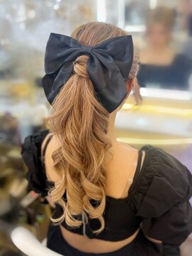 アトリエビューティーアミュ(atelier beauty AmU) お呼ばれ 推し活 ポニーテール×ビッグリボン