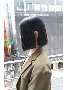 シィーム(cime) モードなパッツンボブスタイル