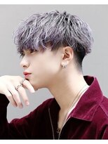 リップス レイ ギンザ(LIPPS Ray GINZA)&nbsp;前下がり無造作シルバーカラーマッシュ