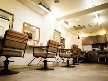 hair&gallerybooks molocoメンズカット／メンズパーマ