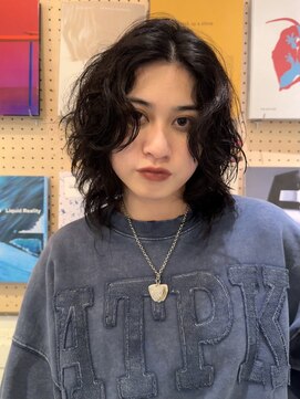 ルーム(Loom.) レイヤーカット 癖毛風パーマ ハッシュカット