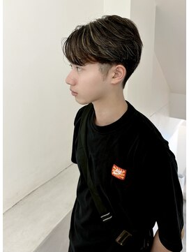 ゼスト パーク(ZEST PARK) 刈り上げセンターパートメンズハイライトフェザーパーマ吉祥寺◎