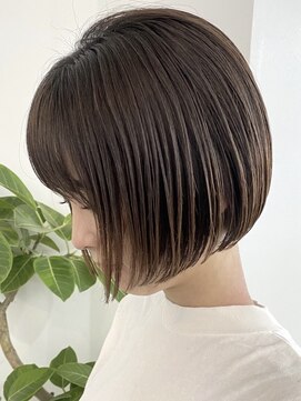 エリマ 横浜西口(elima) 横浜西口白髪染めタッセルボブミルクティーベージュアッシュ40代