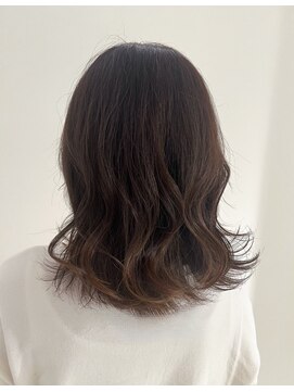 アヴァンスクロス あべのルシアス店(AVANCE.CROSS) 外ハネミディ