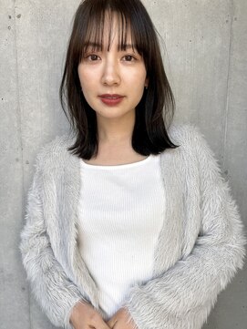 イル 天神西通り店(ill) 20代30代ボブ/ミディアムレイヤー／グレージュ/透明感/天神/大名