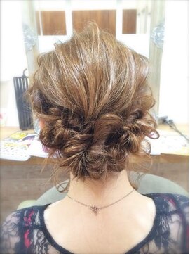 ナンプウ(Nanpu) Nanpu ふわっとラフなヘアアレンジ◎20代30代40代