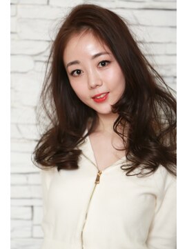 美容室 シャンティ SHANTY アッシュ際立つアッシュグレージュヘアー