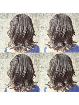 ウノプリール 京橋店(uno pulir) フェザーボブ