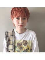 オレンジベージュ。外国人風マッシュウルフ。