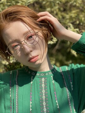 ビッケ(Vicke) 大人かわいいベージィー前下がりボブ