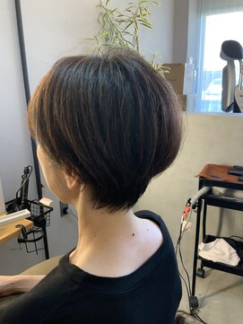 シイカ(siica) えり足スッキリショートカット