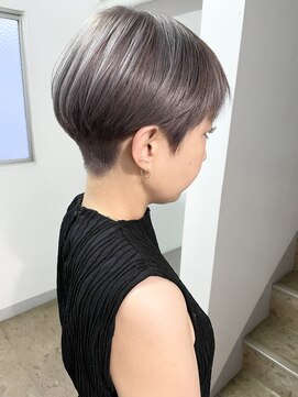 リルア 博多(LIRUA) 大人かっこいいベリーショート