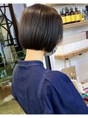 耳だしショート×ミストバング×癖毛カット×ウザバング×ボブ