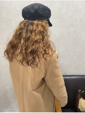 リアイス(Re:ICE) ロング外国人風くせ毛ブリーチスパイラルパーマ