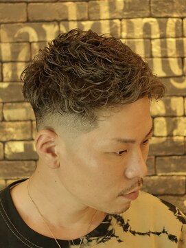 ヒロギンザバーバーショップ 丸の内店(HIRO GINZA BARBER SHOP) フェードパーマ【東京駅/バーバー/フェード/パーマ】