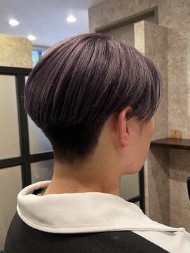 キタセンジュバーバー バイ ティーズ(KITASENJU BARBER by T's) ブリーチラベンダーカラー　マッシュ