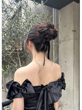 リアス ヘアデザイン(rias) シニヨンアレンジ