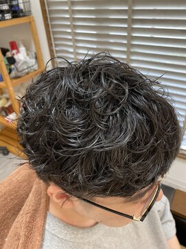 シープラス(C+) 刈り上げツーブロックニュアンスパーマ