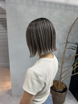 レブ 四条烏丸(Reb,) 外ハネボブ×バレイヤージュ