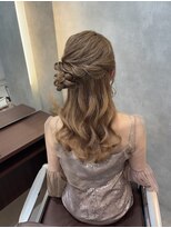 ヘアーメイクチック(HAIR MAKE CHiC) ふわふわサイド団子ヘア