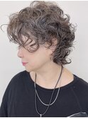 【morio原宿】50代ショート ウルフパーマ 外国人風 くせ毛風