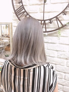 アンベリール 大名(Embellir) ブリーチ 縮毛矯正