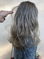 えぃじぇんぬヘア(Hair) ホワイティーアッシュ