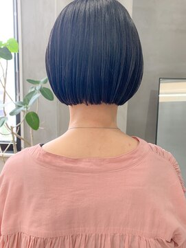 テトヘアー(teto hair) ミニボブ、切りっぱなしボブ、耳かけ、ワイドバング