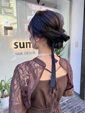 スミ(sumi) シニヨンスタイル×黒リボン