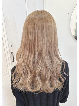 ジーナ 札幌(Zina) ハイトーンブロンド/ミックスウェーブ♪