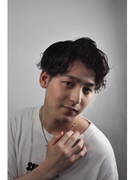 ヒロ銀座 バーバーショップ 札幌本店(HIRO GINZA BARBER SHOP) 緩めツイストスパイラル