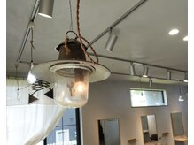 トイロ(toiro)の雰囲気（ヴィンテージの家具など落ち着く空間。『木更津』）