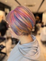 ステア ケース(stair case)&nbsp;白髪を活かしてピンクベージュ インナーカラーで気分な色を発散!