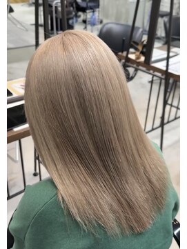 サロウィン 広島(SALOWIN) ハイトーンベージュ◎