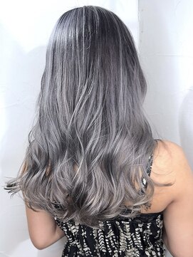 ブレイズヘアー(BLAZEhair) 【外国人風カラー】ホワイトシャドールーツ×ブリーチ3回